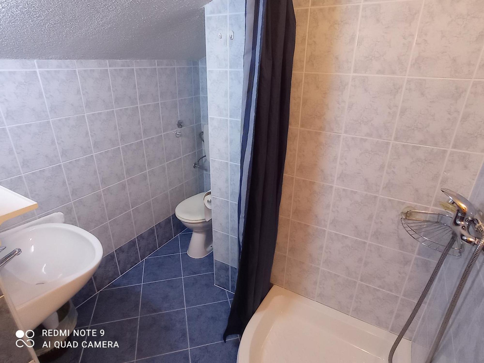 Apartments Mihovil Omis Ruang foto